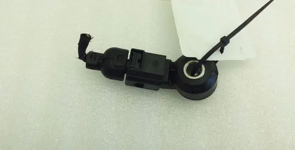 Volkswagen Scirocco Detonation knock sensor 030905377D