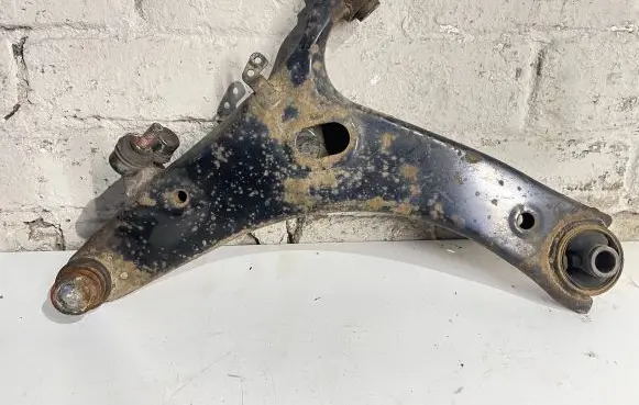 Subaru Forester SH Front lower control arm/wishbone