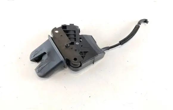 Audi A6 S6 C6 4F Tailgate/trunk/boot lock/catch/latch 4E0827645