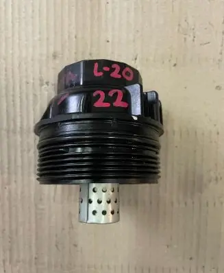 Toyota Avensis T270 Oil filter cover 0761