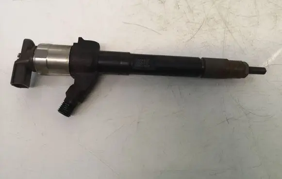 Mitsubishi ASX Fuel injector 1465A323 10N01663 KN027204