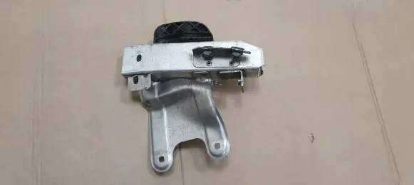 BMW M3 F80 Front bumper shock/impact absorber 8054314