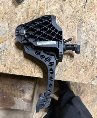 Clutch pedal