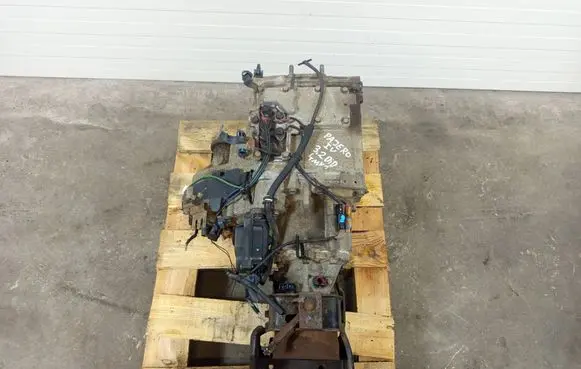 Mitsubishi Pajero Gearbox transfer box case REDUTORPAJE