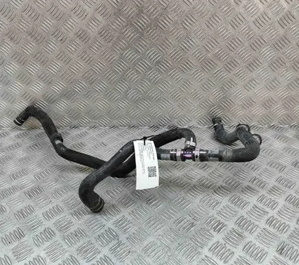 Maserati Ghibli Engine coolant pipe/hose 670004135