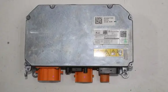 Mercedes-Benz EQA Voltage converter inverter A0009000650