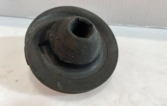 Audi A6 S6 C7 4G Rear coil spring rubber mount 4G0512149