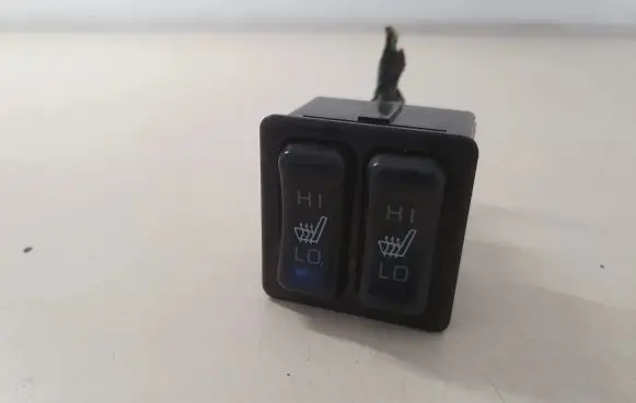 Mitsubishi Outlander Seat heating switch 6322B