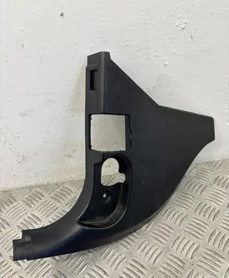 Foot area side trim