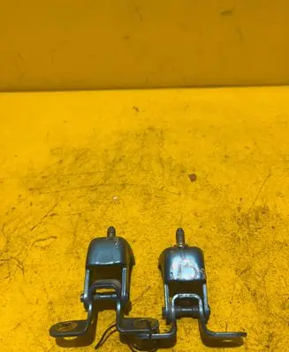 Citroen DS3 Tailgate/trunk/boot hinge 573420841098