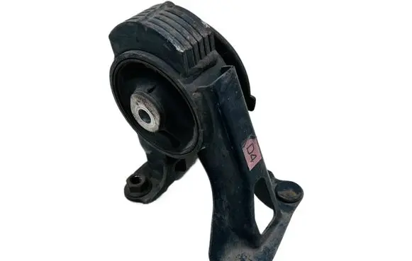 Engine mount vacuum valve