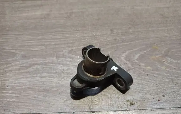 Volvo S60 Crankshaft position sensor 30637803