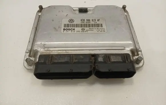 Skoda Fabia Mk1 (6Y) Engine control unit/module 038906019AF 28SA4562 0281010289
