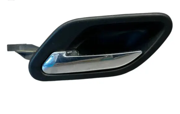 BMW 5 E39 Front door interior handle 8226049