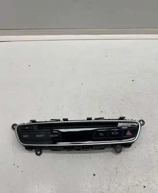 Mercedes-Benz V Class W447 Head unit multimedia control A4479053700 14130772 SW132800