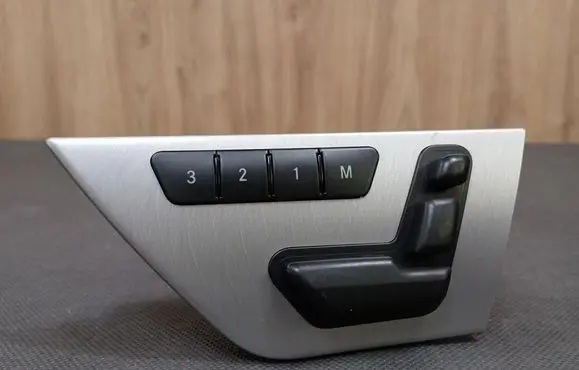 Mercedes-Benz E A207 Seat control switch 2129059700 A2129059700