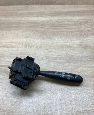 Toyota Yaris Wiper control stalk 173647