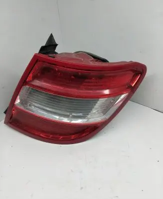 Mercedes-Benz C W204 Rear/tail lights A2048200464