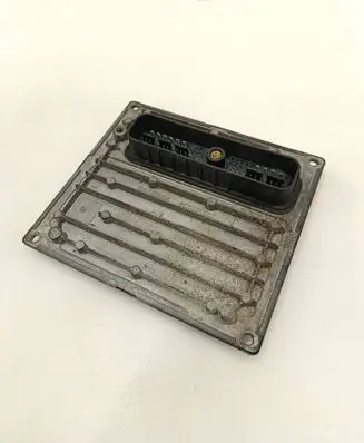 Ford Fiesta Engine control unit/module 6S6112A650GD S120977313D