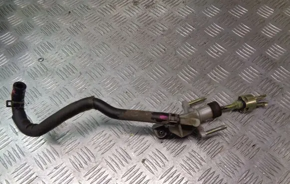 Toyota Corolla E120 E130 Clutch slave cylinder 