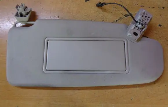 Volvo V60 Sun visor