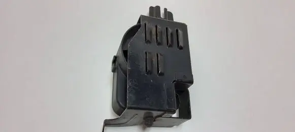 Volvo V50 Alarm system siren 8696043