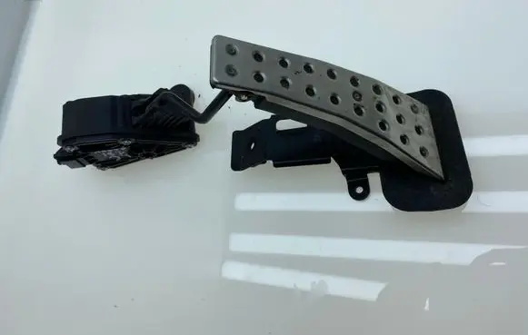Honda Civic Accelerator throttle pedal JM08