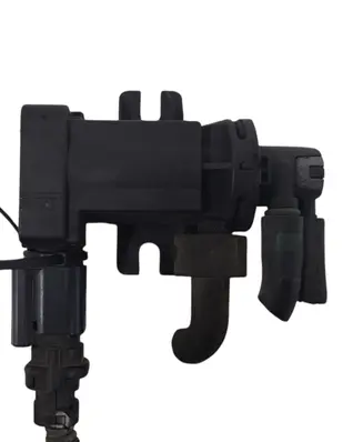 Peugeot 208 Turbo solenoid valve 9811643880
