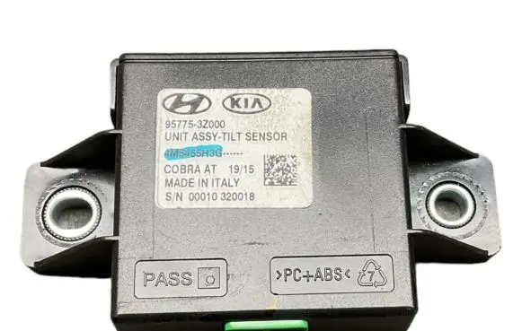 Hyundai i40 Yaw turn rate sensor 957753Z000 4M5455H3G