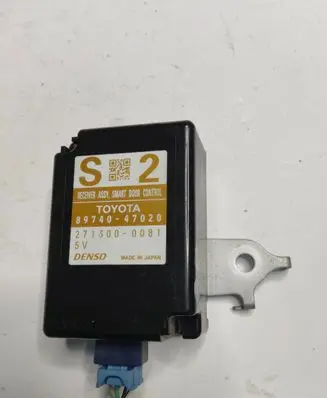 Toyota Prius (XW30) Keyless (KESSY) go control unit/module 8974047020 2713000081