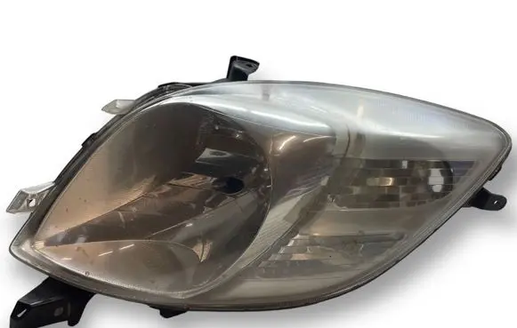 Toyota Yaris Headlight/headlamp 8117052570