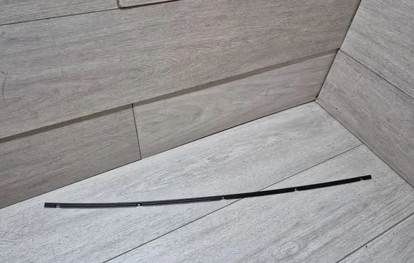 Lamborghini Urus (B) Pillar trim (exterior) 4M8845453
