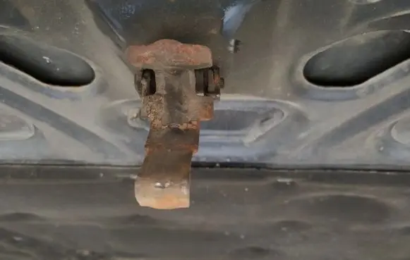 Renault Laguna I Engine bonnet (hood) release handle