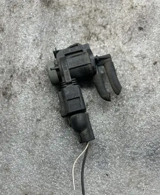 Volkswagen Sharan Turbo solenoid valve 1J0906283C