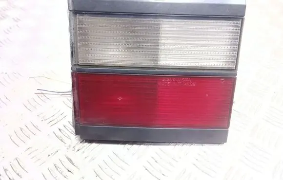 Volkswagen PASSAT B3 Tailgate rear/tail lights 333945108 0086046