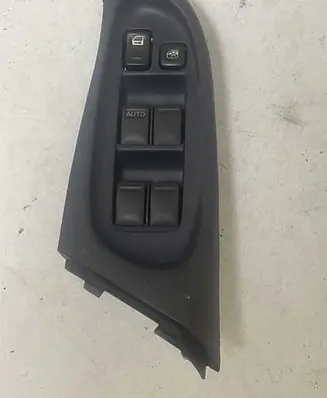 Nissan Almera N16 Electric window control switch 80961