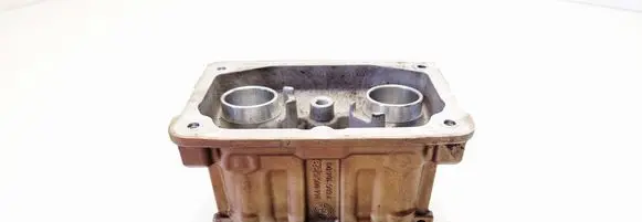 BMW 7 F01 F02 F03 F04 Other cylinder head part 760510503 2440055