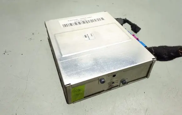 Audi A4 S4 B5 8D GPS navigation control unit/module 4B0919895B 7612001349