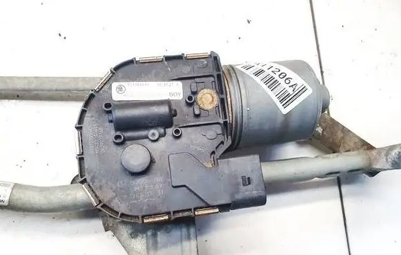 Skoda Superb B6 (3T) Wiper motor 3T1955119