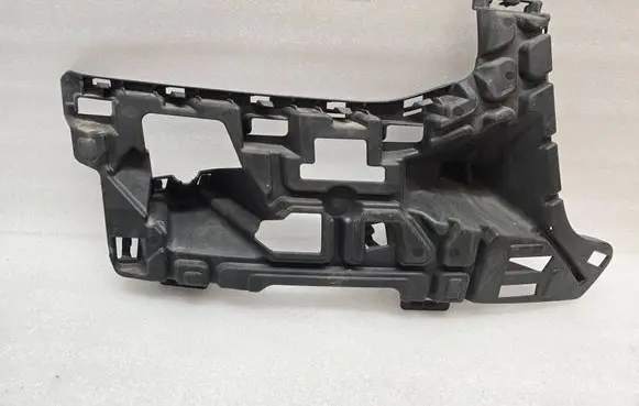 Volvo XC90 Front bumper mounting bracket 31353371