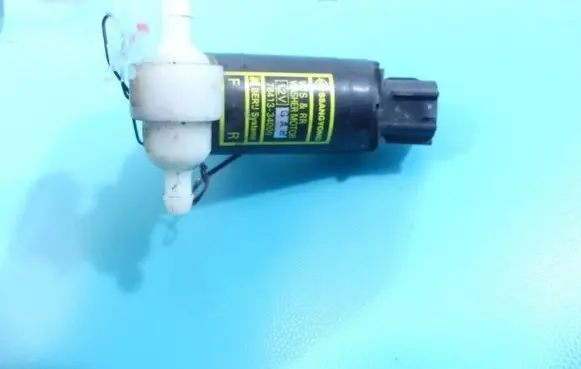 SsangYong Korando Windscreen/windshield washer pump 78413-34000 IMPRK1166796