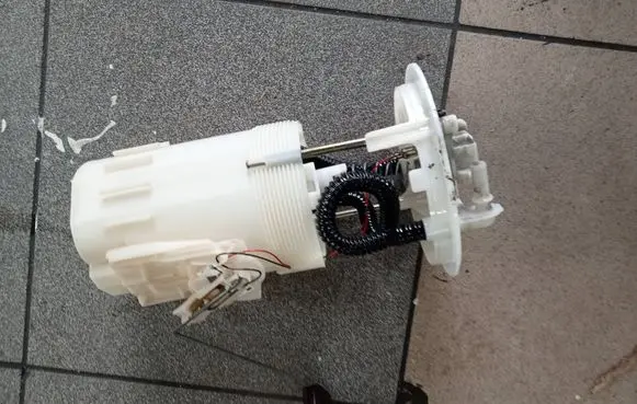 Toyota Avensis T250 In-tank fuel pump 058030F001