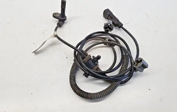 Opel Insignia A ABS brake wheel speed sensor 22868983