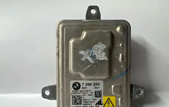 BMW X5 F15 Headlight ballast module Xenon 7356250 130732946100 10EEG120224
