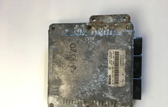 Ford Galaxy Engine control unit/module 0281010556 8200095416 8200153946