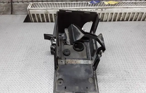 Battery tray