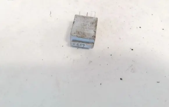 Audi A3 S3 8P Other relay 1k0951253 0332011100