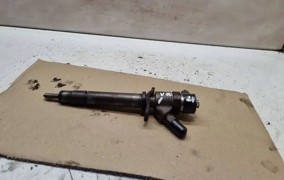 Volvo V70 Fuel injector 0445110078
