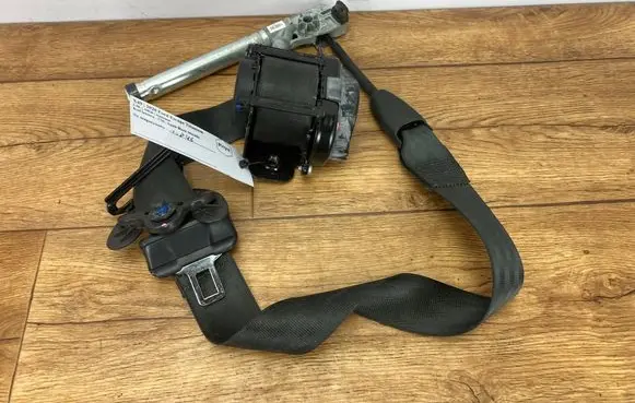 Ford Escape IV Front seatbelt LJ6BS612D65ADPI LJ6BS612D65AD