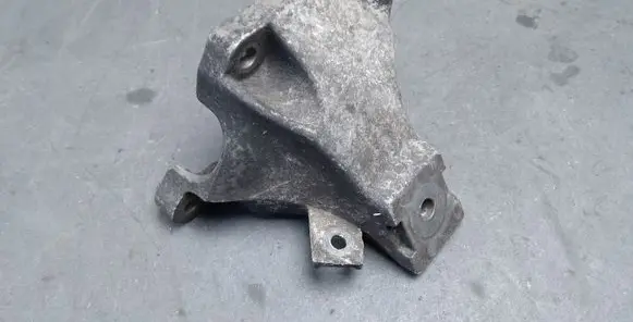 Audi A6 S6 C6 4F Engine mounting bracket 4F0199308AB